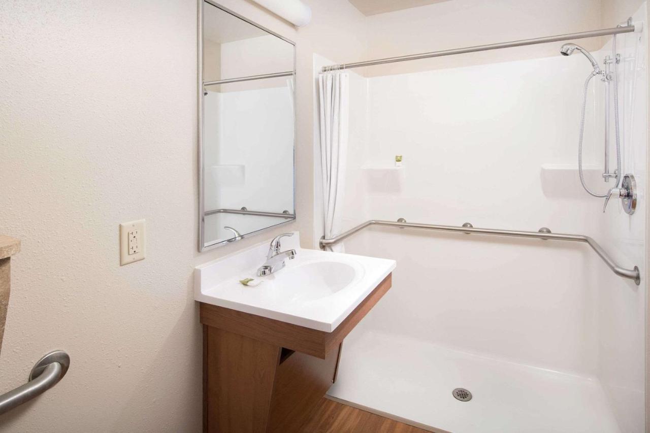 Woodspring Suites Cincinnati Fairfield Exteriör bild